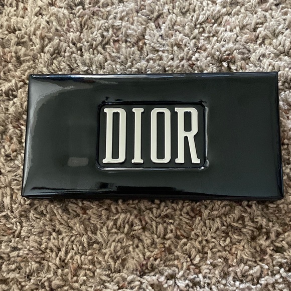 2019 Dior Couture Palette Colours of Fashion - Picture 1 of 11